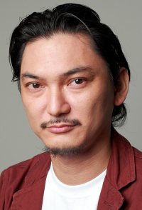 Kensaku Watanabe