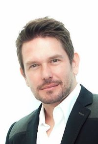 Kristoff Raczynski