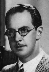 Luis Marquina