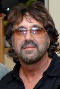 Shuki Levy