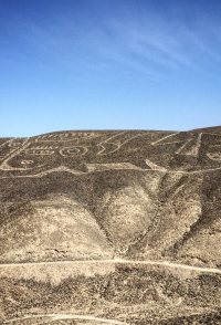 Nazcas, les lignes qui parlaient au ciel