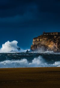 100 Foot Wave
