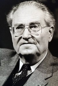 André Castelot