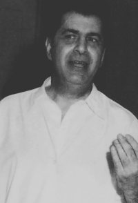 Giorgos Tzavellas