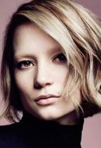 Mia Wasikowska