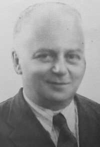 Oleg Leonidov