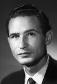 Yevgeni Karelov